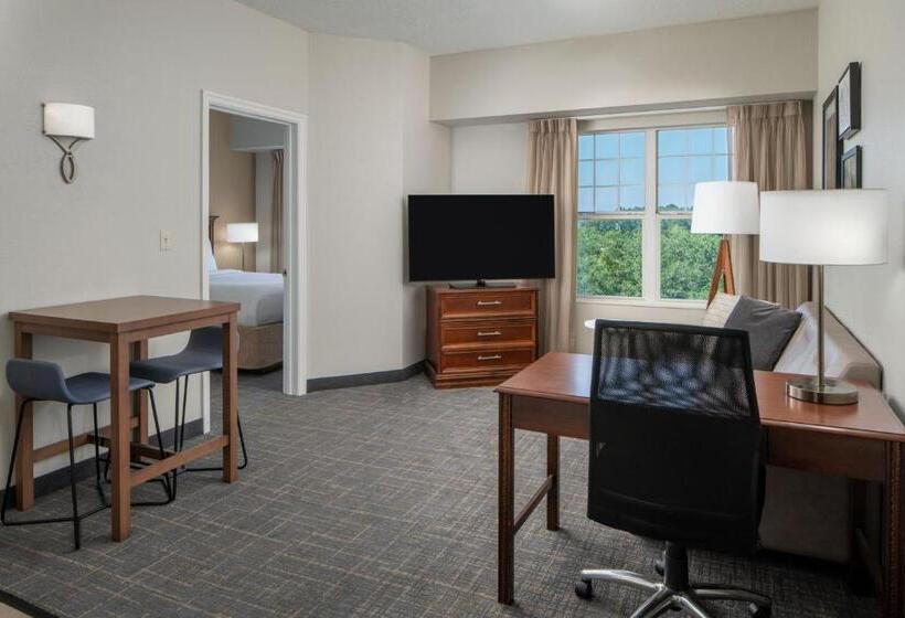 带皇后床的套间, Residence Inn Charleston Riverview