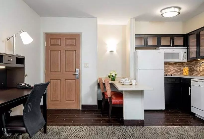 身障者適用スイートルーム, Staybridge Suites Chantilly Dulles Airport, An Ihg