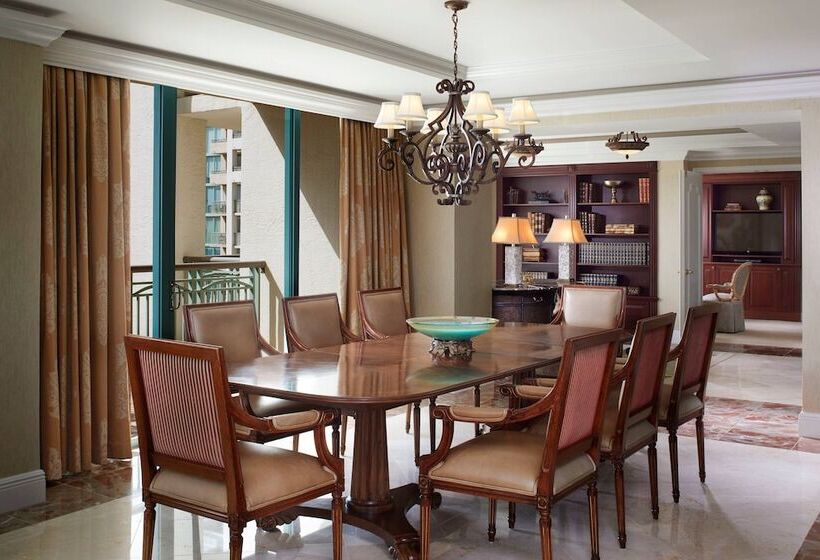 סוויטה נשיאותית, The Ritzcarlton Coconut Grove, Miami