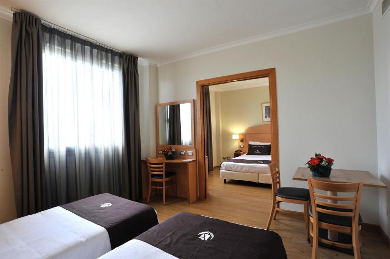غرفة قياسية رباعية, Tulip Inn Turin West Rivoli