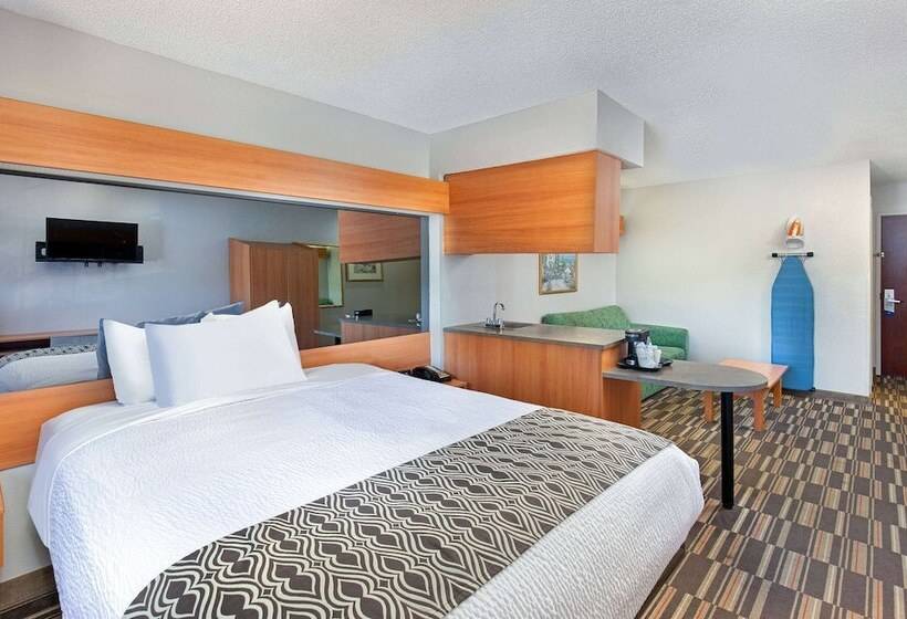 Люкс, Microtel Inn And Suites By Wyndham   Cordova