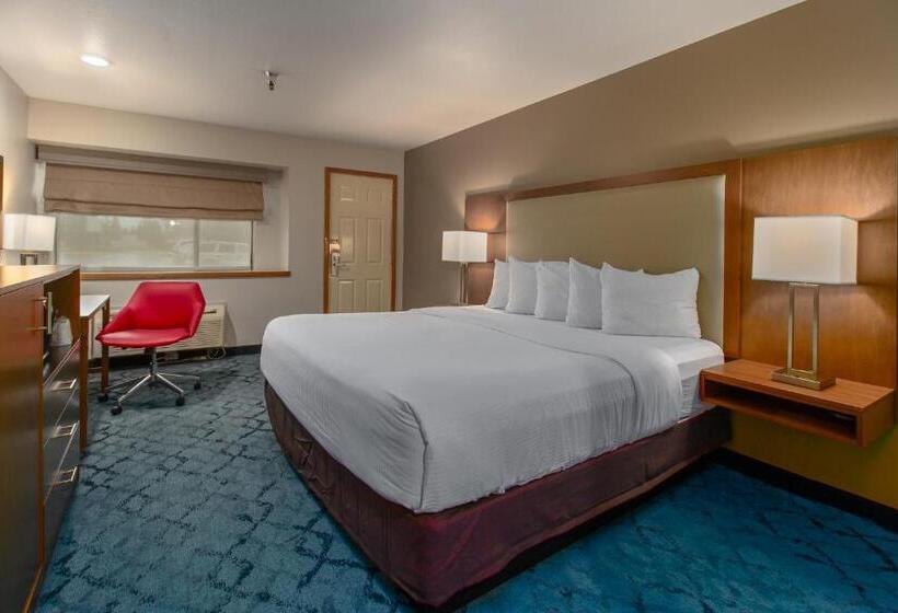 Standard Szoba King Size Bed, Red Lion Templin S Hotel On The River