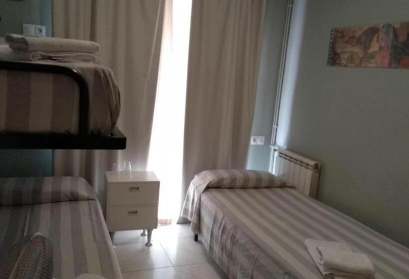 اتاق استاندارد با سرویس بهداشتی مشترک, Residencia Alclausell