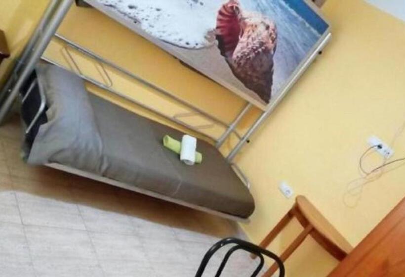 اتاق استاندارد با سرویس بهداشتی مشترک, Residencia Alclausell