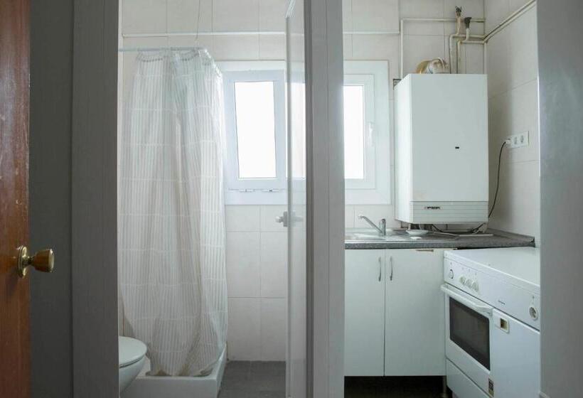 اتاق استاندارد سه نفره, Residencia Alclausell