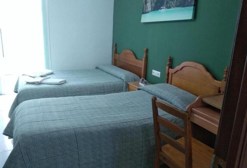 اتاق استاندارد سه نفره, Residencia Alclausell