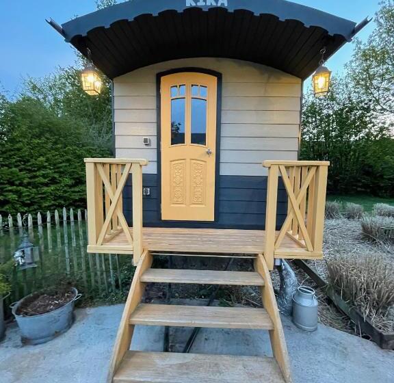 غرفة قياسية, Au Presbytère De Saigneville