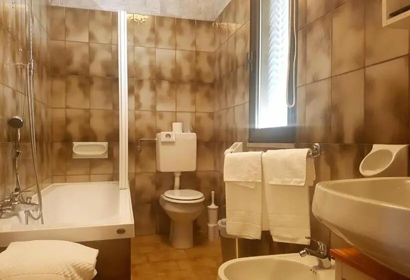 スタンダードシングルルーム, Villa Riviera Hotel Udine