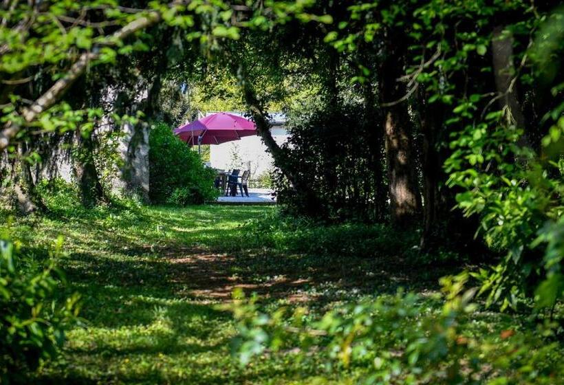 غرفة قياسية مطلّة علي الحديقة, Château De La Grand'cour