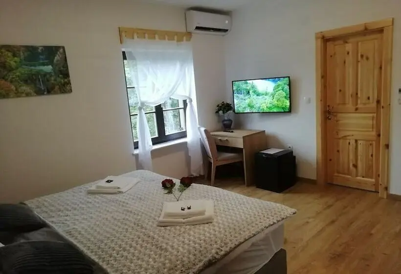 デラックスルーム, Plitvice Streaming