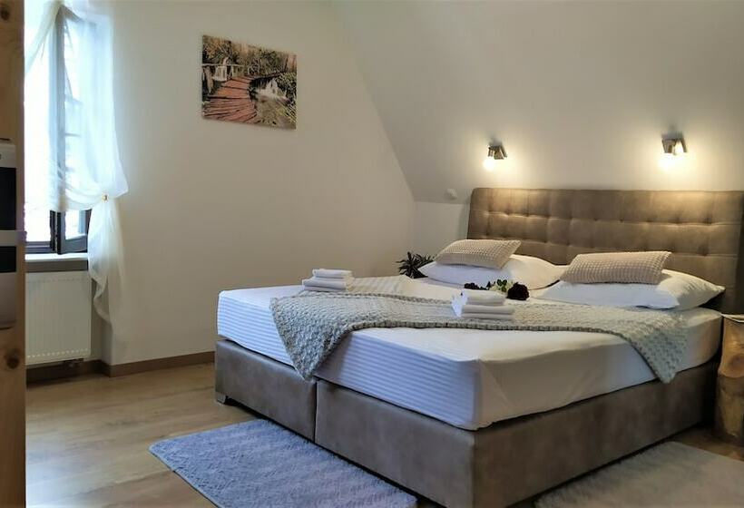 デラックスルーム, Plitvice Streaming