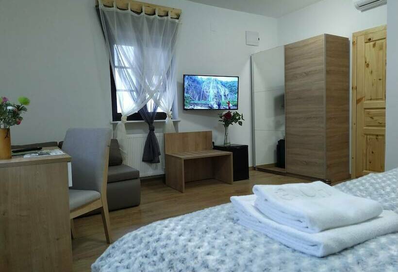 デラックスルーム, Plitvice Streaming