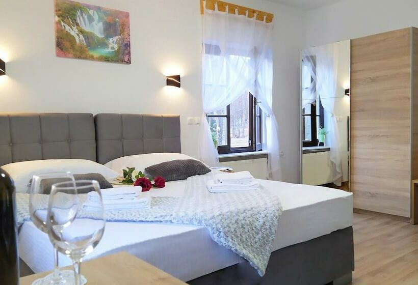 デラックスルーム, Plitvice Streaming