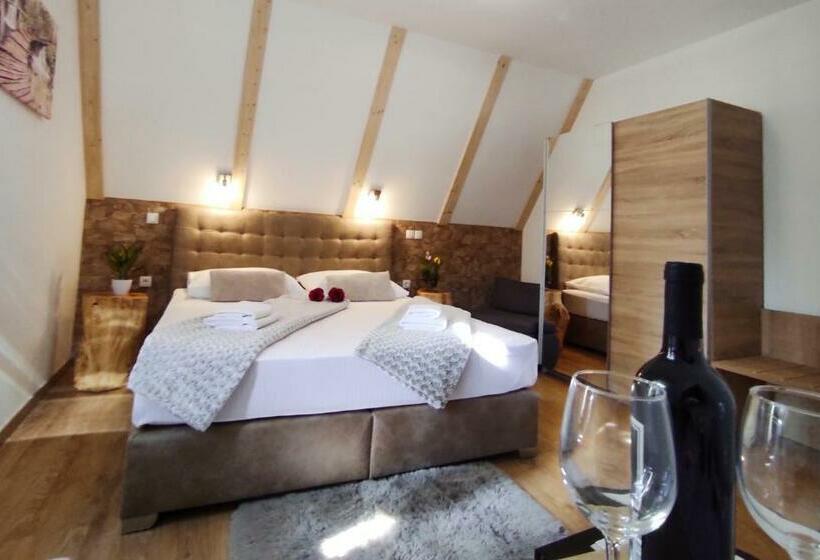 デラックスルーム, Plitvice Streaming