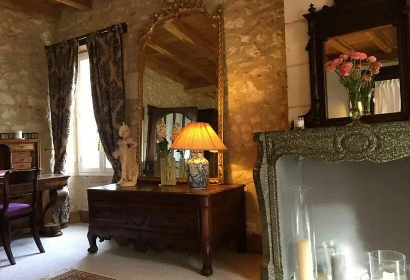 デラックスルーム, Domaine Des Monges