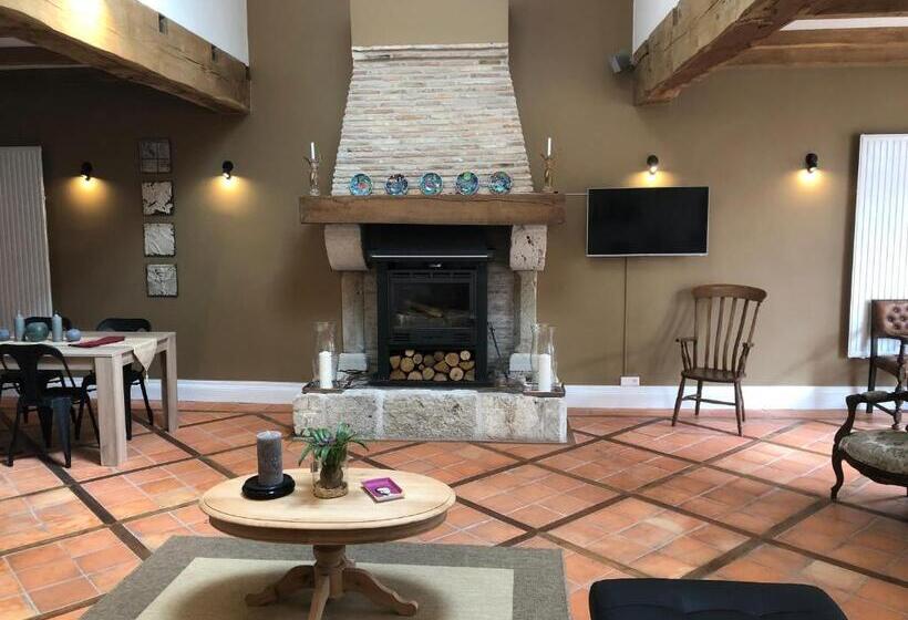 דירת חדר עם טרסה, Domaine Des Monges