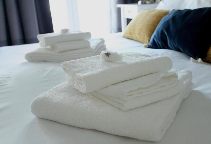 غرفة قياسية حمام مشترك, Aveiro White House