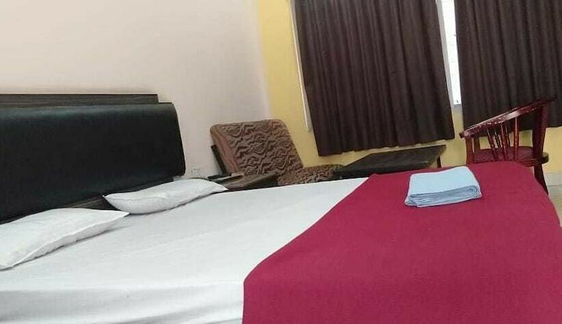 غرفة ديلوكس, Iroomz Hoysala Residency