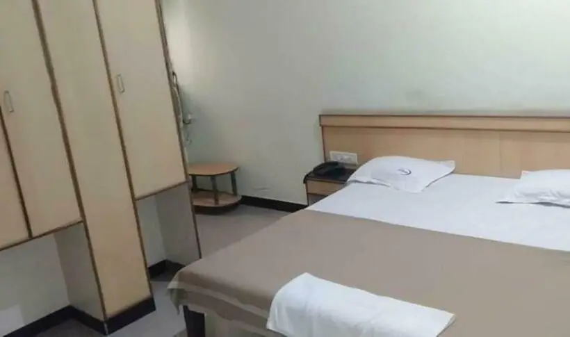 スタンダードルーム, Iroomz Hoysala Residency