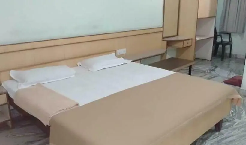 スタンダードルーム, Iroomz Hoysala Residency