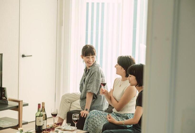 דירת שלושה חדרים, Seacruise House Navio