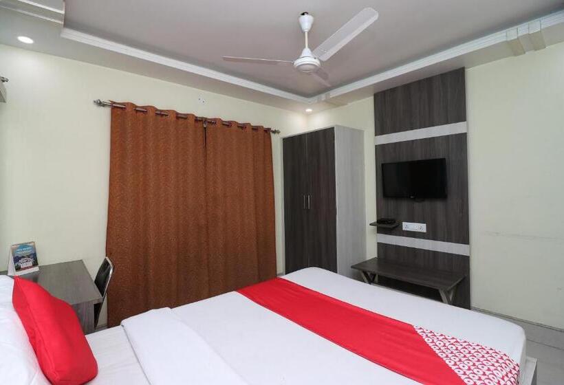 スタンダードルーム, O Taj Palace