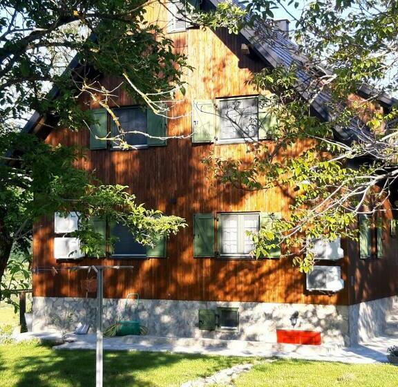 חדר משפחתי דלוקס, Tesla's Gastro House Plitvice