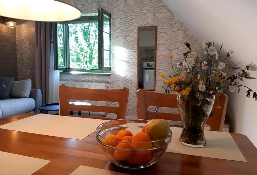 דירת חדר, Tesla's Gastro House Plitvice