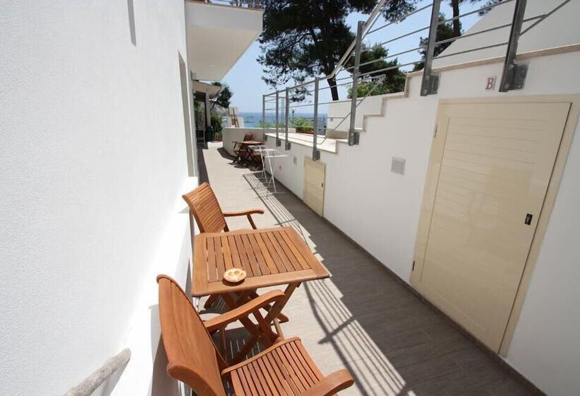 غرفة كومفورت ثلاثية, Micro Hotel Rossana