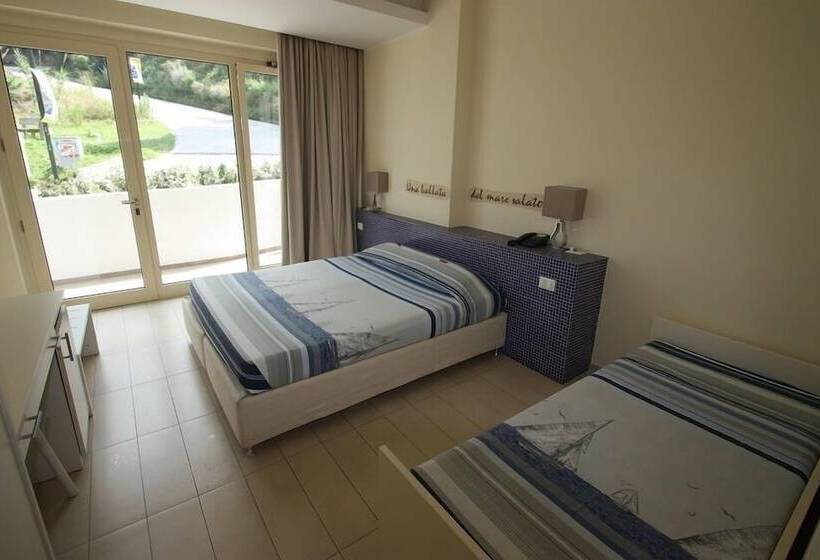 Трехместный Номер Комфорт, Micro Hotel Rossana