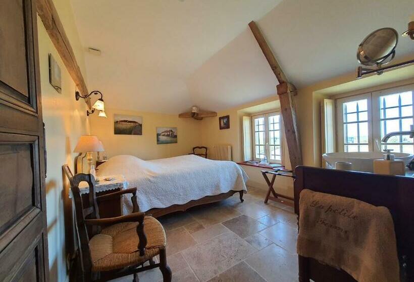 غرفة قياسية, La Petite Ferme