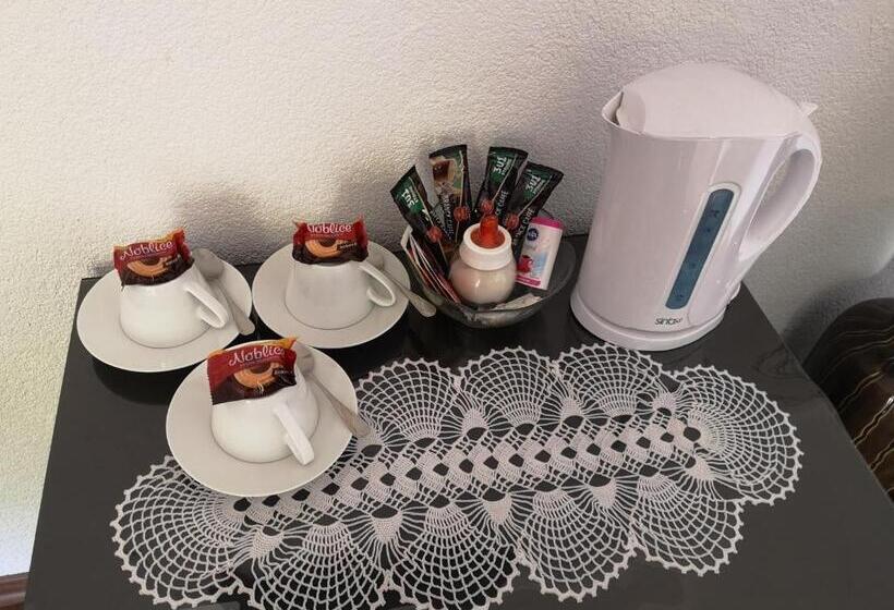 バルコニー付きスタンダードトリプルルーム, Plitvice Mountain Spring