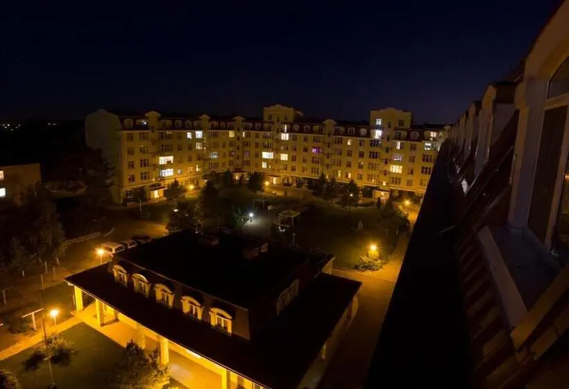 Habitació Triple Estàndard, Al Mar
