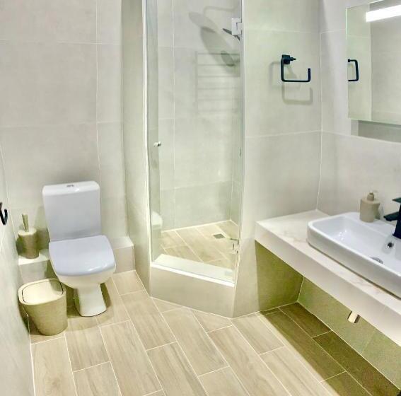 غرفة قياسية سرير كينج, Al Mar