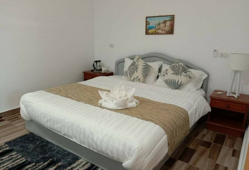 חדר סטנדרט, Chaiyai River Front