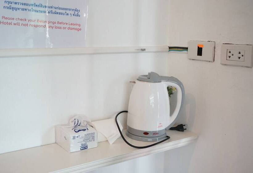 חדר דלוקס לשלושה, Chaiyai River Front