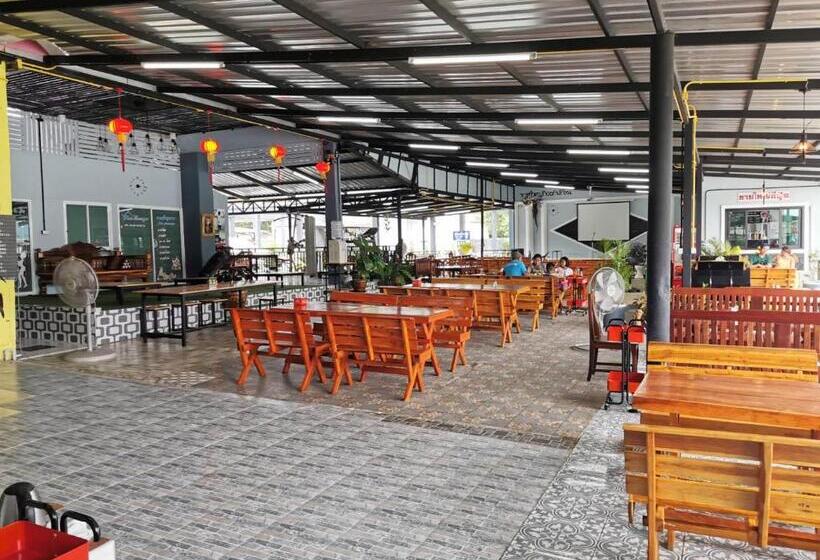 Стандартный Номер Кровать Кинг, Chaiyai River Front