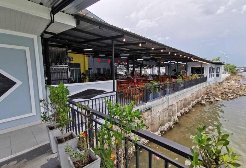 Стандартный Номер Кровать Кинг, Chaiyai River Front