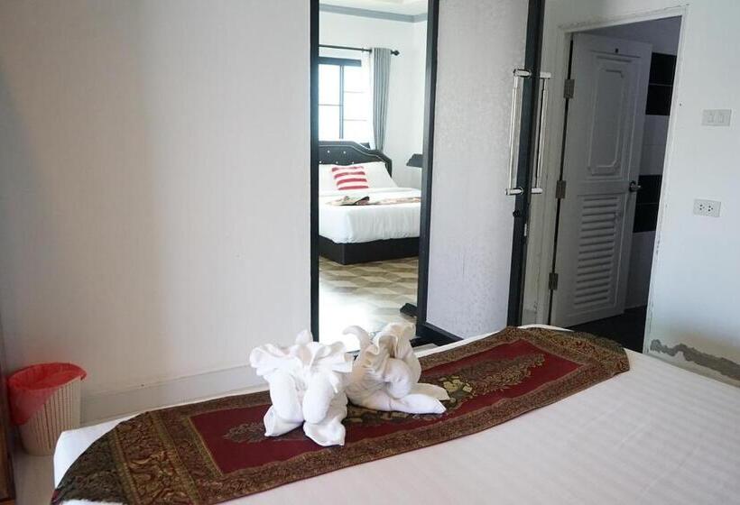 סוויטה משפחתית, Chaiyai River Front