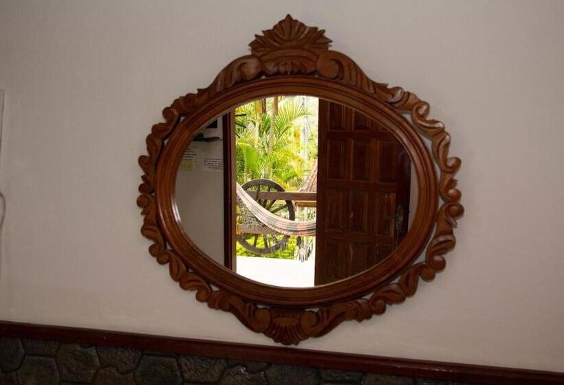 Chalet 1 Dormitório, Pousada E Chalés Arco íris