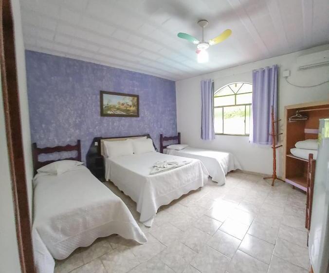 Quarto Superior Quádruplo, Pousada E Chalés Arco íris