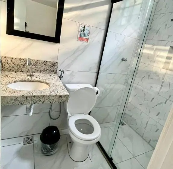 デラックスルーム, Pousada E Chalés Arco íris