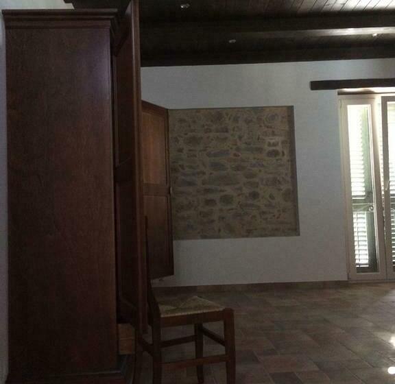 غرفة قياسية, Azienda Agricola Perconti