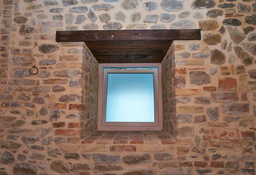 غرفة قياسية, Azienda Agricola Perconti