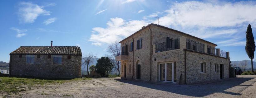 شقة غرفة واحدة, Azienda Agricola Perconti