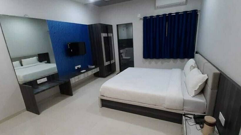 غرفة ديلوكس, Savera Palace