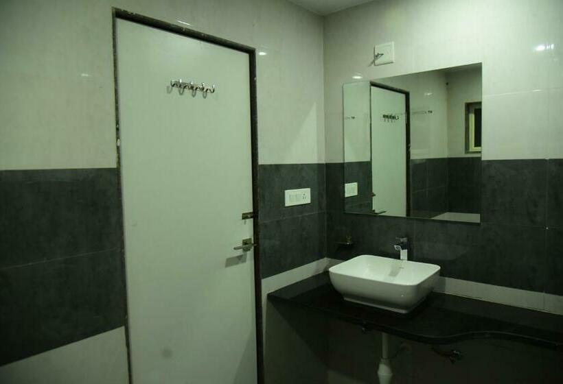 غرفة ديلوكس, Savera Palace