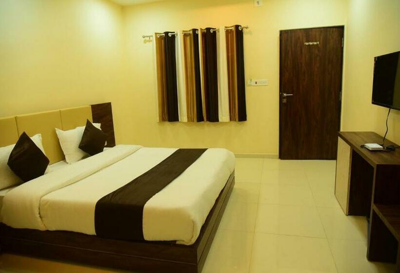 غرفة ديلوكس, Savera Palace