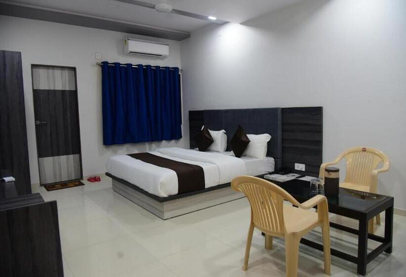 غرفة ديلوكس سرير كينج, Savera Palace