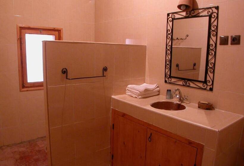 Номер Стандарт Трехместный, Gite Elkhorbat